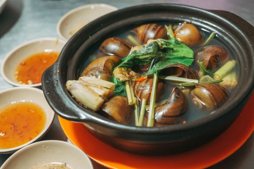 Bàn nướng than hoa